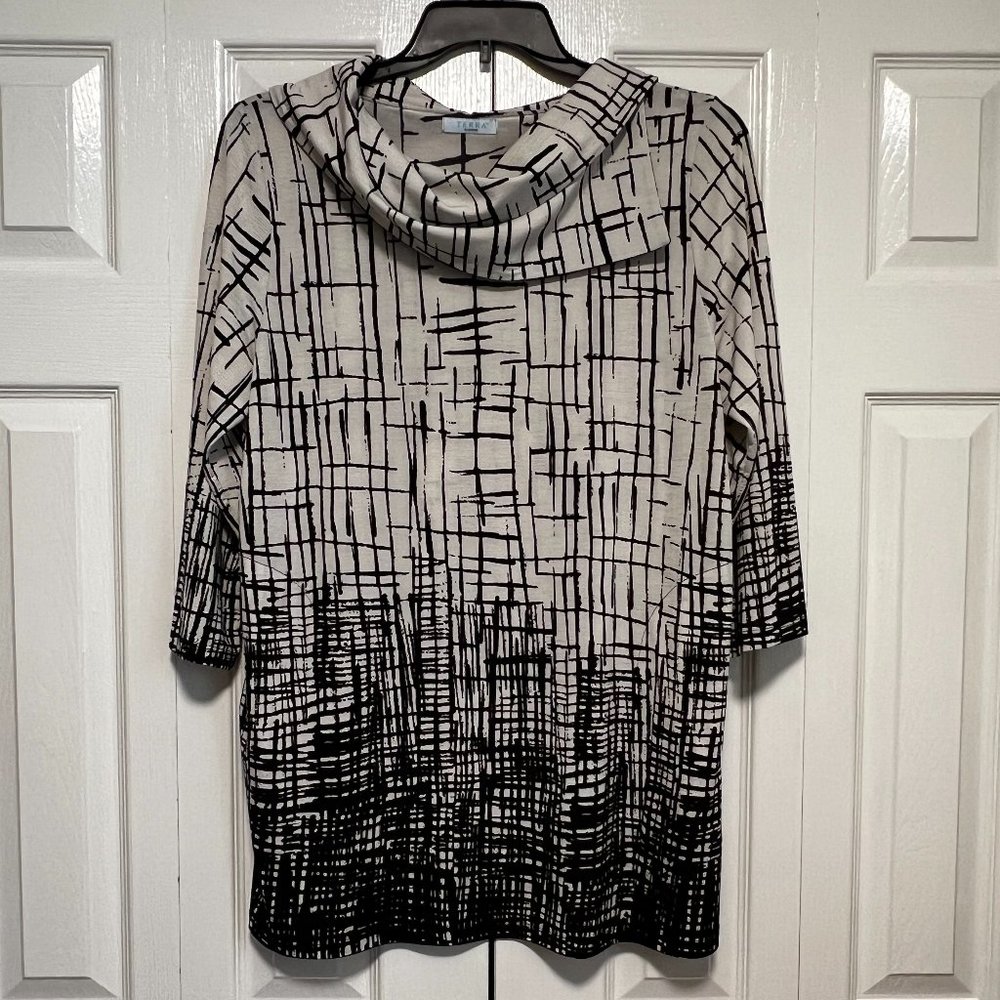 TERRA by SJ APPAREL Top Black Print Oversized Tunic Art to Wear Lagenlook Size L